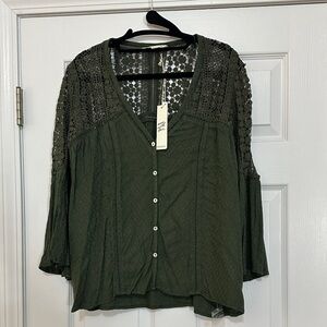 Lovestitch Forest Green Crochet Sleeve Blouse